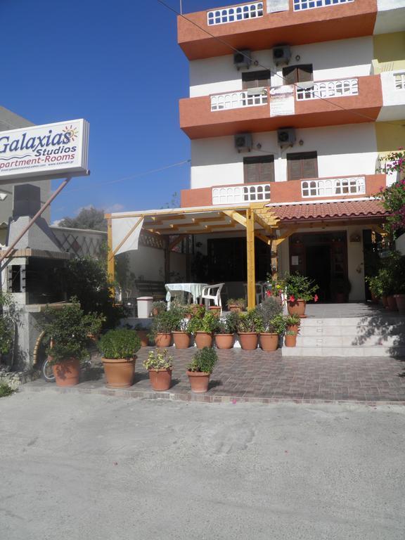 קלמאקי Galaxias Studios מראה חיצוני תמונה